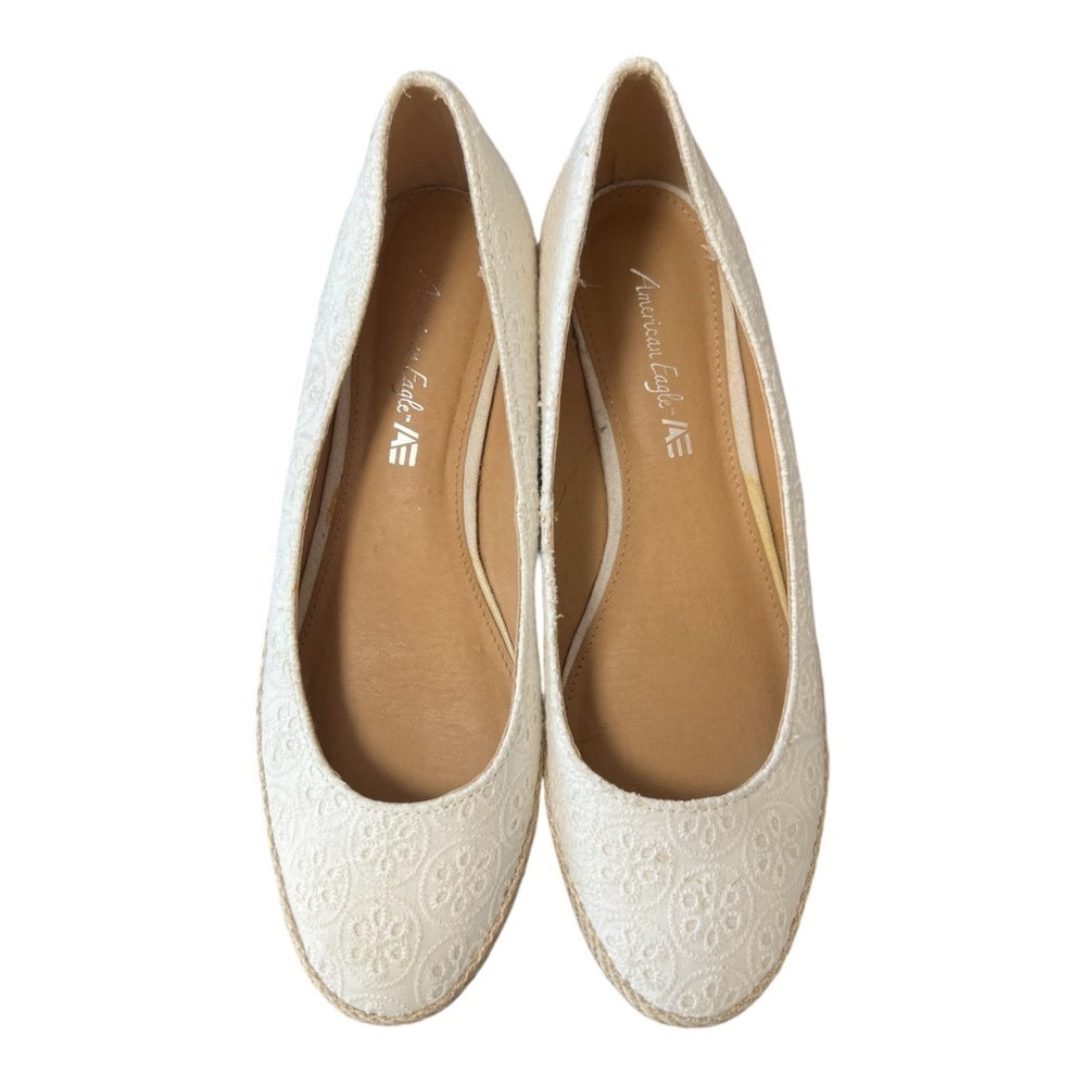 American Eagle White Short Wedges Size 9.5 Women